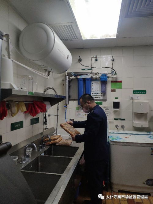 太仆寺旗市監局開展餐飲服務食品安全風險隱患拉網式大排查，筑牢群眾飲食安全防線